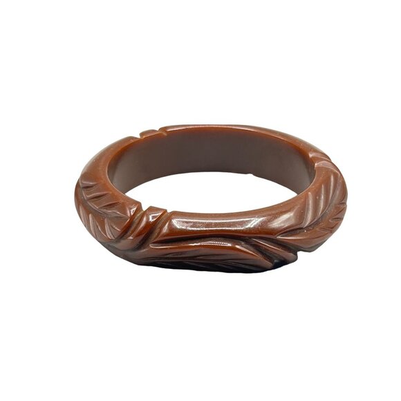 Vintage Carved Chocolate Brown Bakelite Bangle Bracelet Leaf Design - Picture 1 of 8